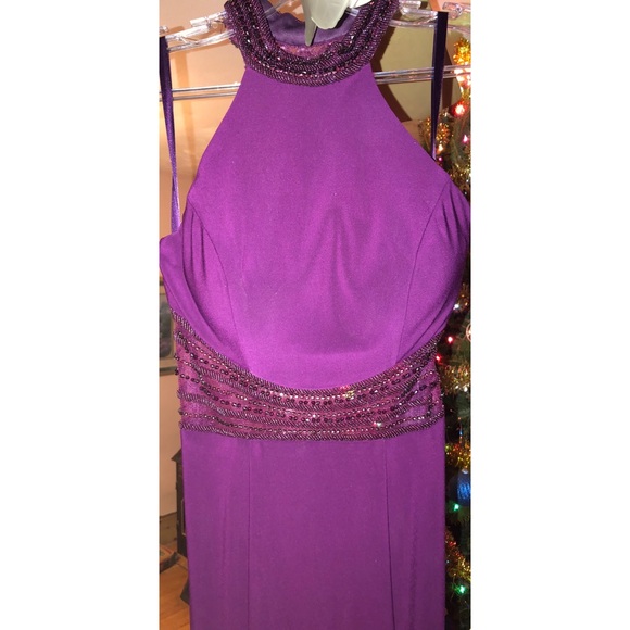 I wore it once for prom, not going to use it again - Picture 3 of 4